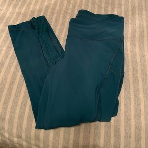 Lululemon Cropped Running Tight